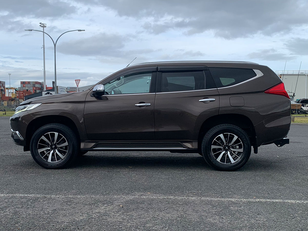 2016 Mitsubishi Pajero Sport VRX 2.4L Diesel 4WD 8 Speed Automatic