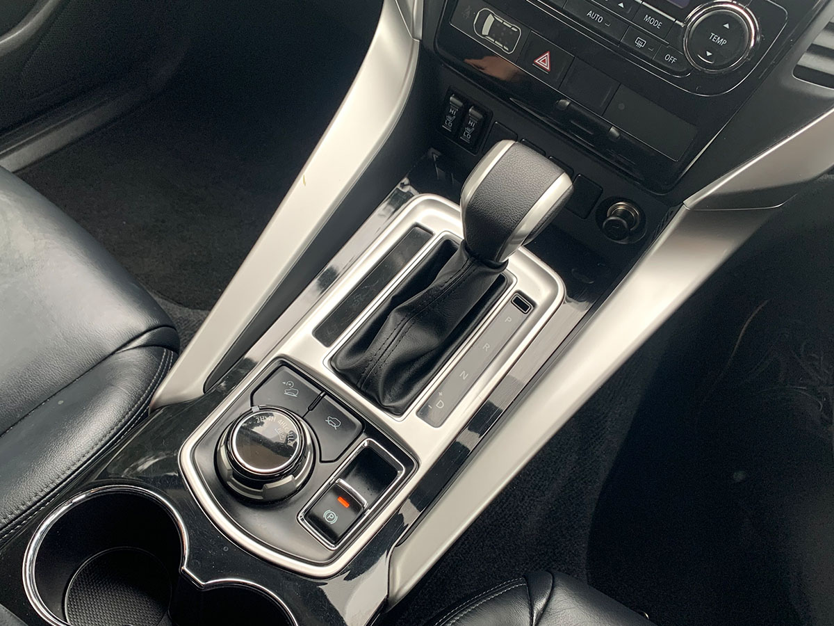 2016 Mitsubishi Pajero Sport VRX 2.4L Diesel 4WD 8 Speed Automatic