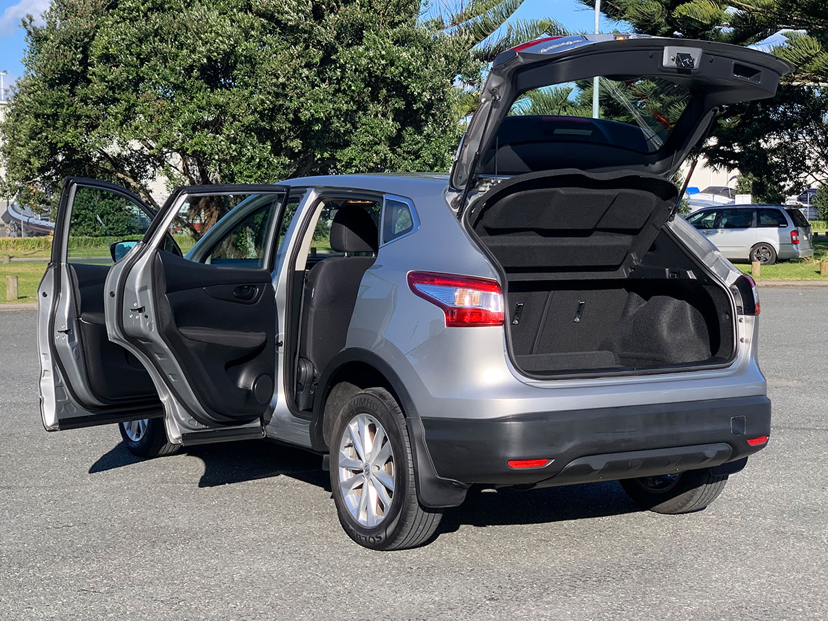 2017 Nissan Qashqai ST 2.0L Petrol