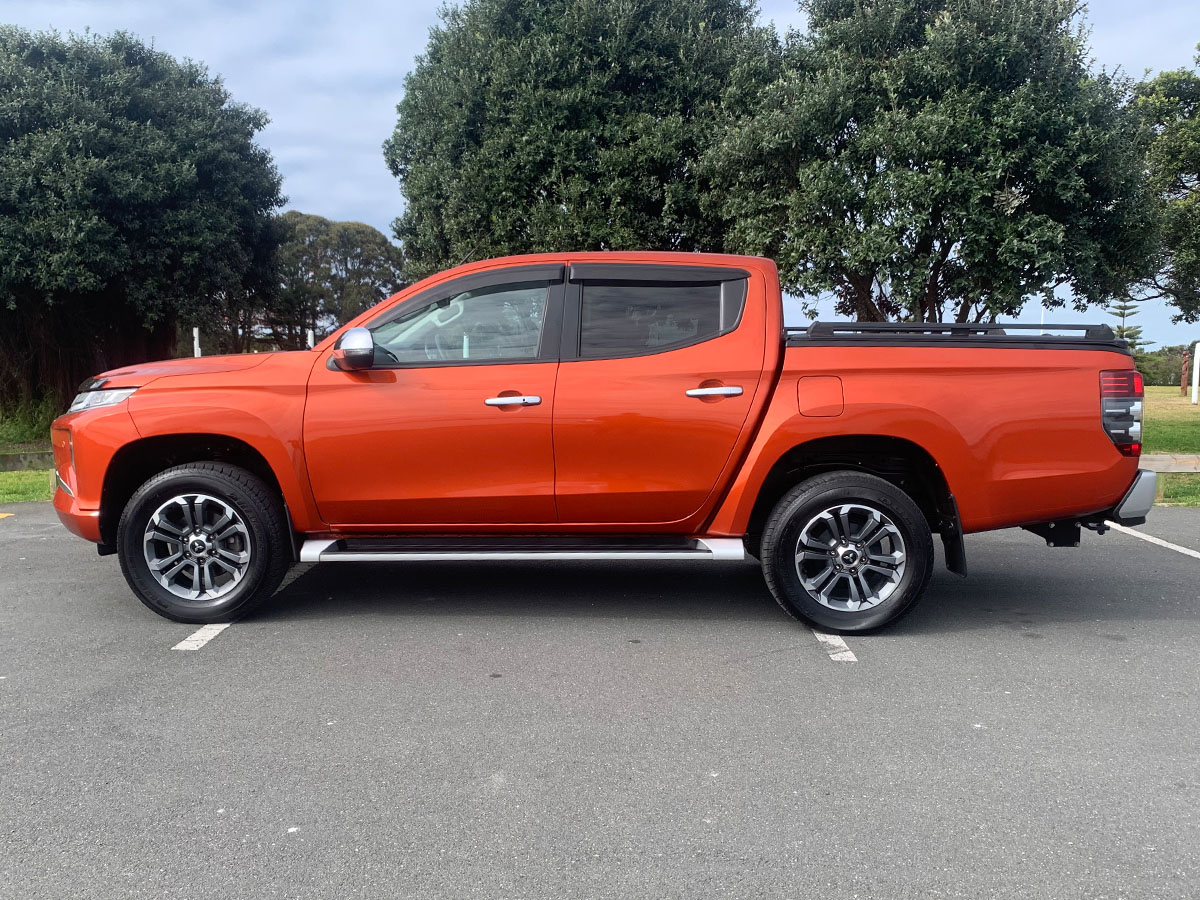 2019 Mitsubishi Triton VRX 4WD 2.4L Diesel Turbo 6 Speed Auto