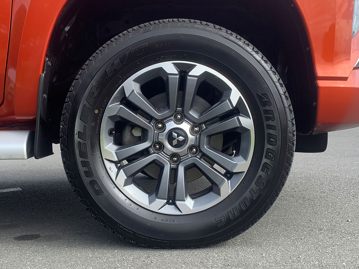 2019 Mitsubishi Triton VRX 4WD 2.4L Diesel Turbo 6 Speed Auto