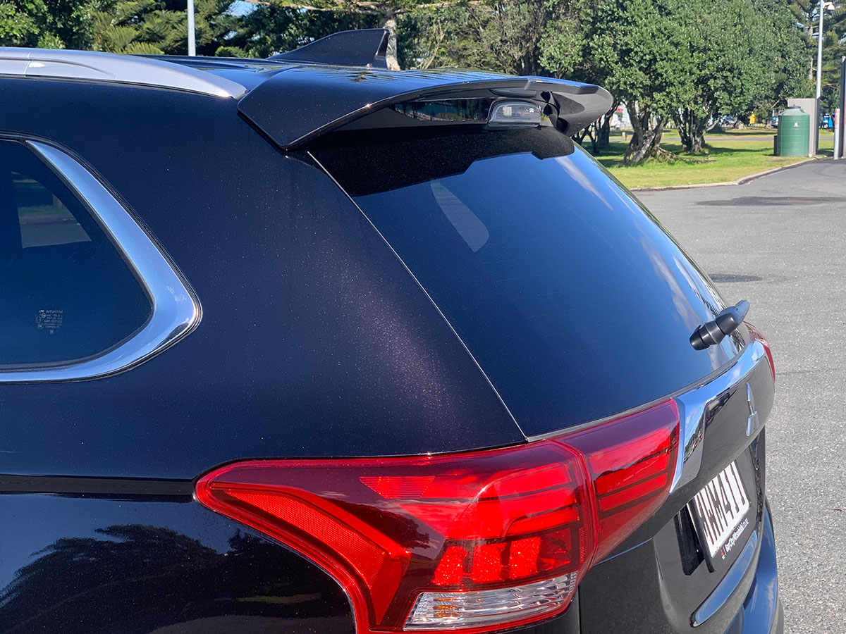 2020 Mitsubishi Outlander PHEV VRX 4WD