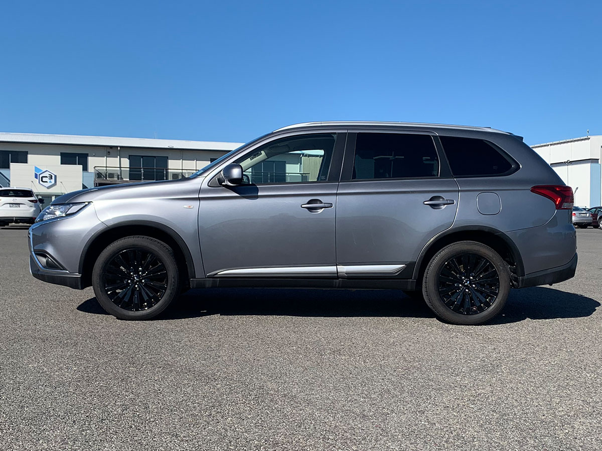 2021 Mitsubishi Outlander LS 2.4L Petrol 7 Seater Automatic