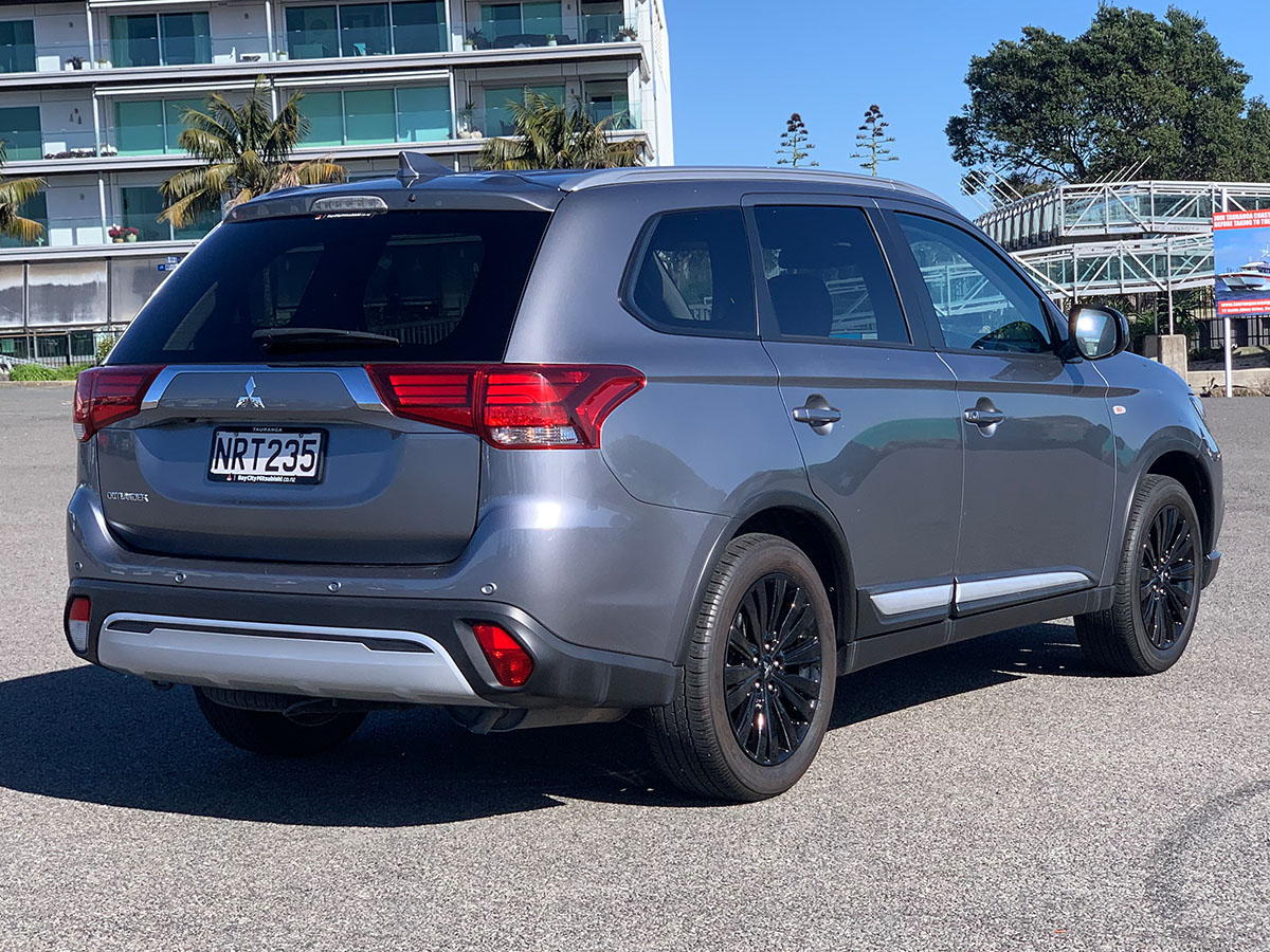 2021 Mitsubishi Outlander LS 2.4L Petrol 7 Seater Automatic