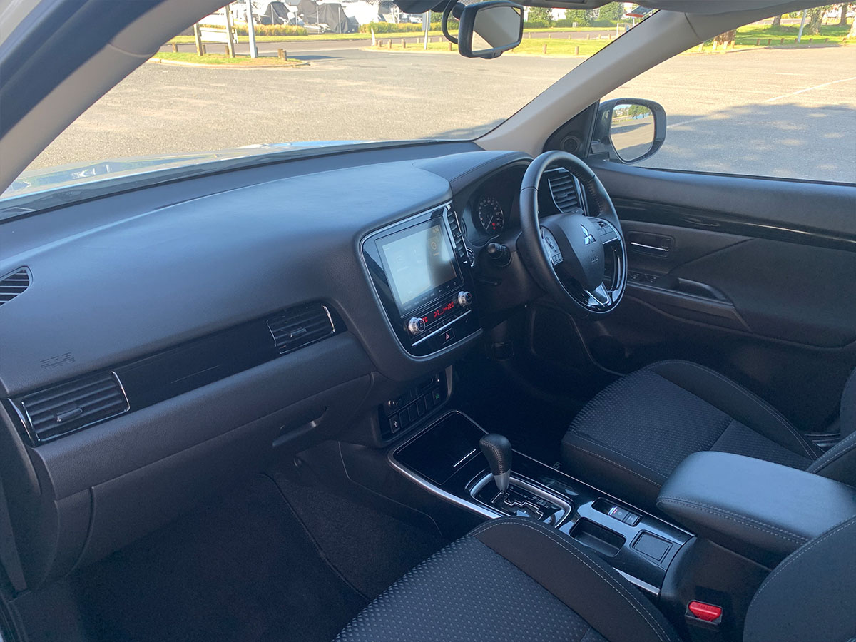 2021 Mitsubishi Outlander LS 2.4L Petrol 7 Seater Automatic