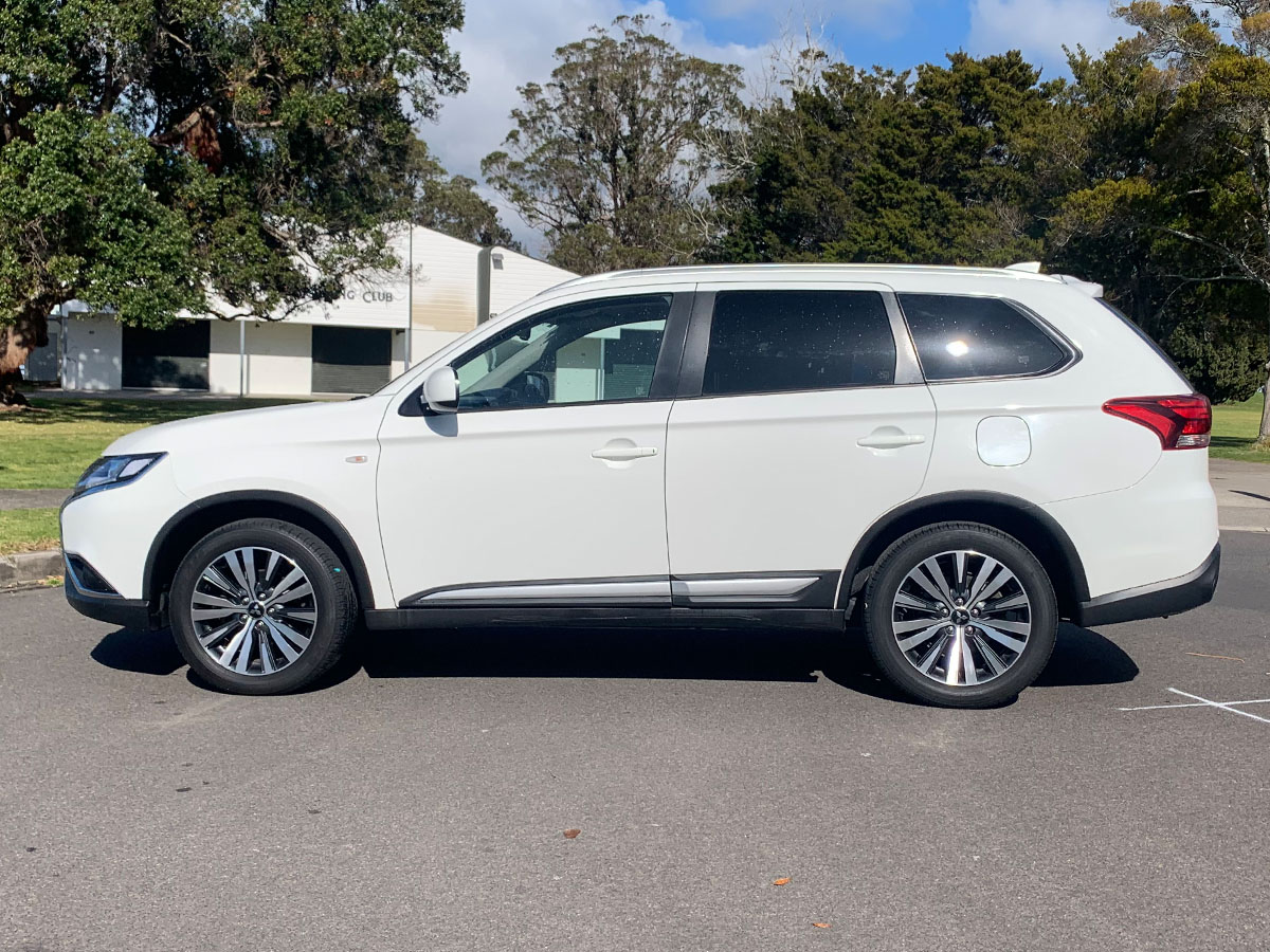 2021 Mitsubishi Outlander LS 2.4L Petrol 7 Seater Automatic