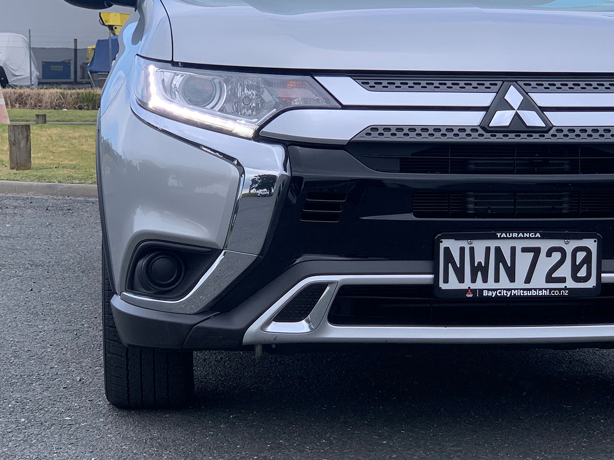 2021 Mitsubishi Outlander LS 2.4L Petrol 7 Seater Automatic