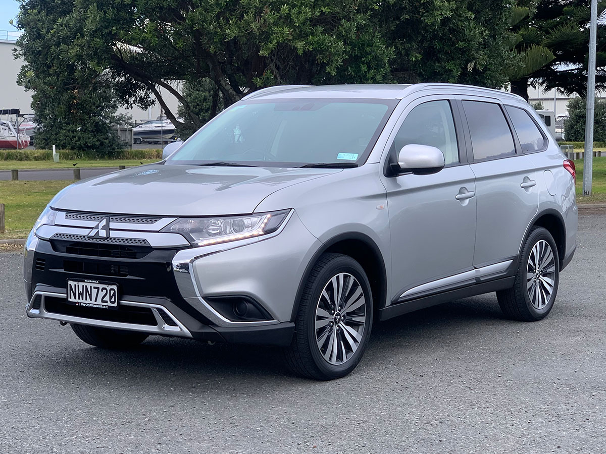2021 Mitsubishi Outlander LS 2.4L Petrol 7 Seater Automatic