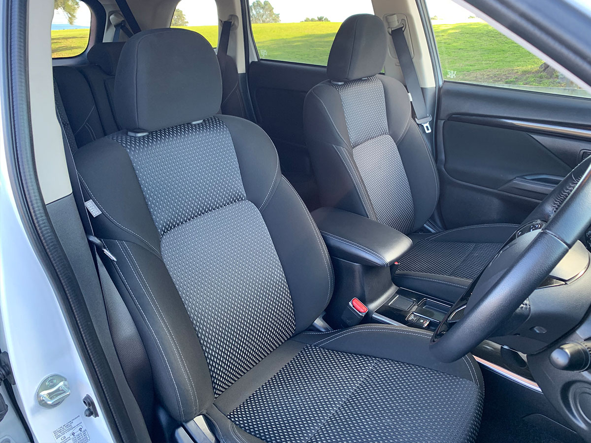 2021 Mitsubishi Outlander LS 2.4L Petrol 7 Seater Automatic