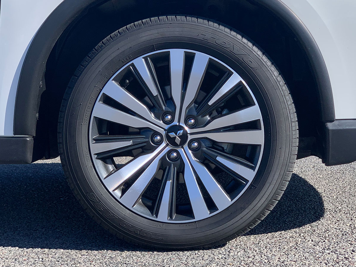 2021 Mitsubishi Outlander LS 2.4L Petrol 7 Seater Automatic