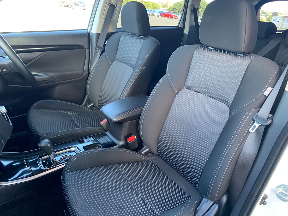 2021 Mitsubishi Outlander LS 2.4L Petrol 7 Seater Automatic