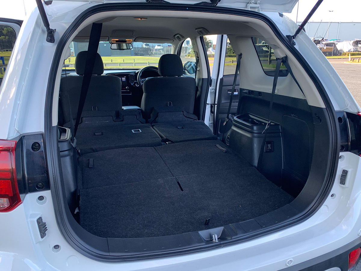 2021 Mitsubishi Outlander LS 2.4L Petrol 7 Seater Automatic