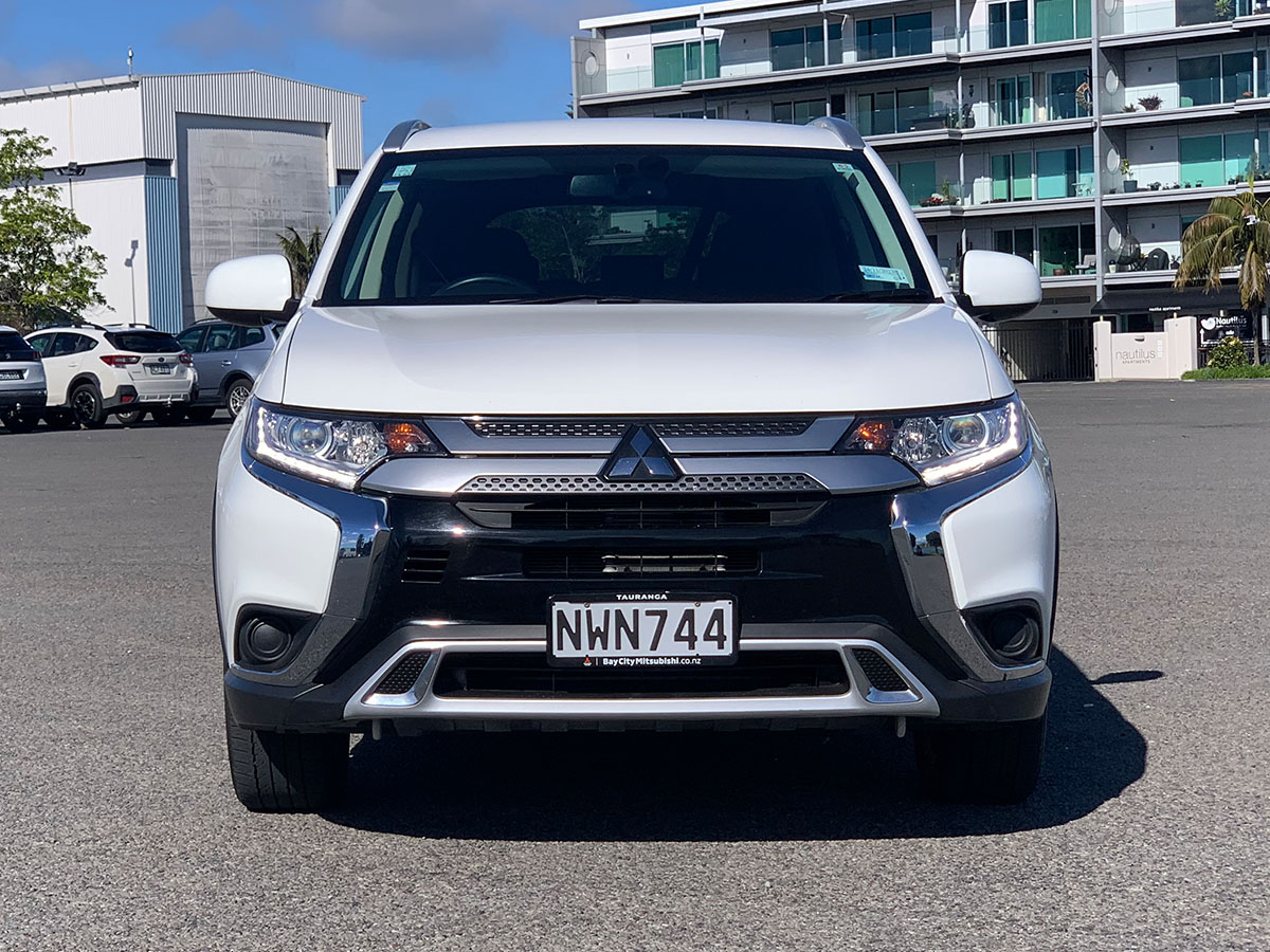 2021 Mitsubishi Outlander LS 2.4L Petrol 7 Seater Automatic