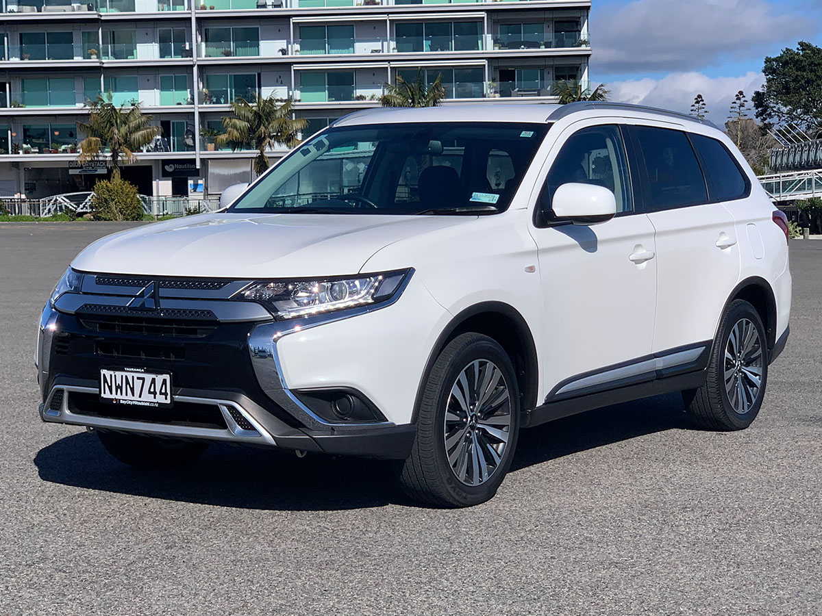 2021 Mitsubishi Outlander LS 2.4L Petrol 7 Seater Automatic