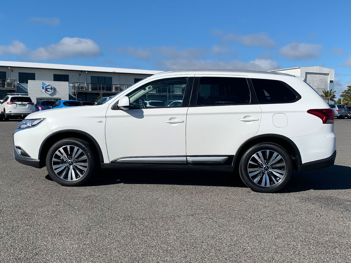 2021 Mitsubishi Outlander LS 2.4L Petrol 7 Seater Automatic