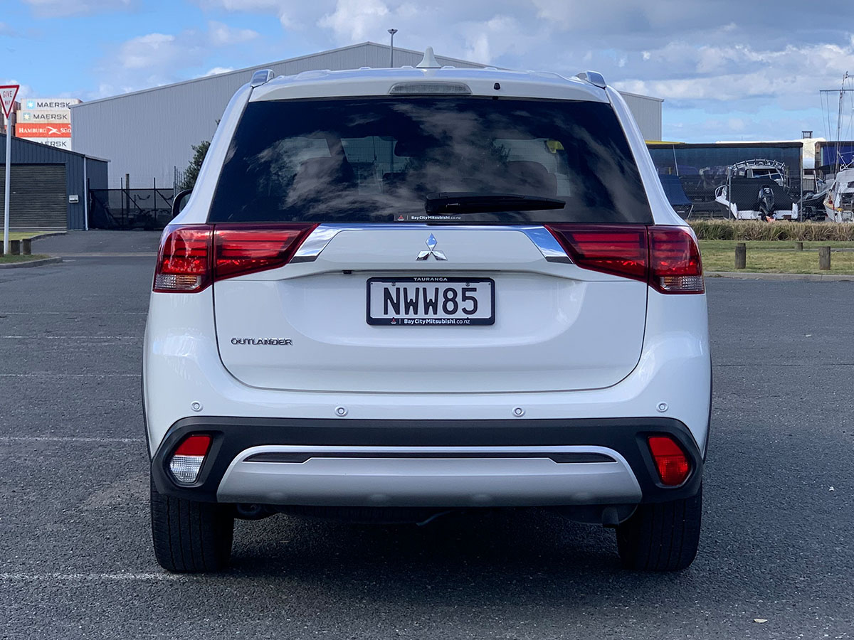 2021 Mitsubishi Outlander LS 2.4L Petrol 7 Seater Automatic