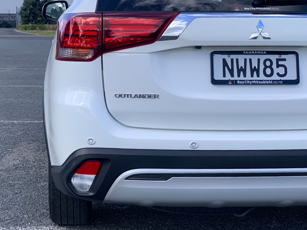 2021 Mitsubishi Outlander LS 2.4L Petrol 7 Seater Automatic