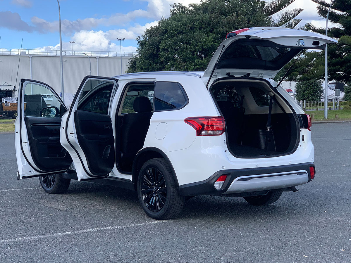 2021 Mitsubishi Outlander LS 2.4L Petrol 7 Seater Automatic