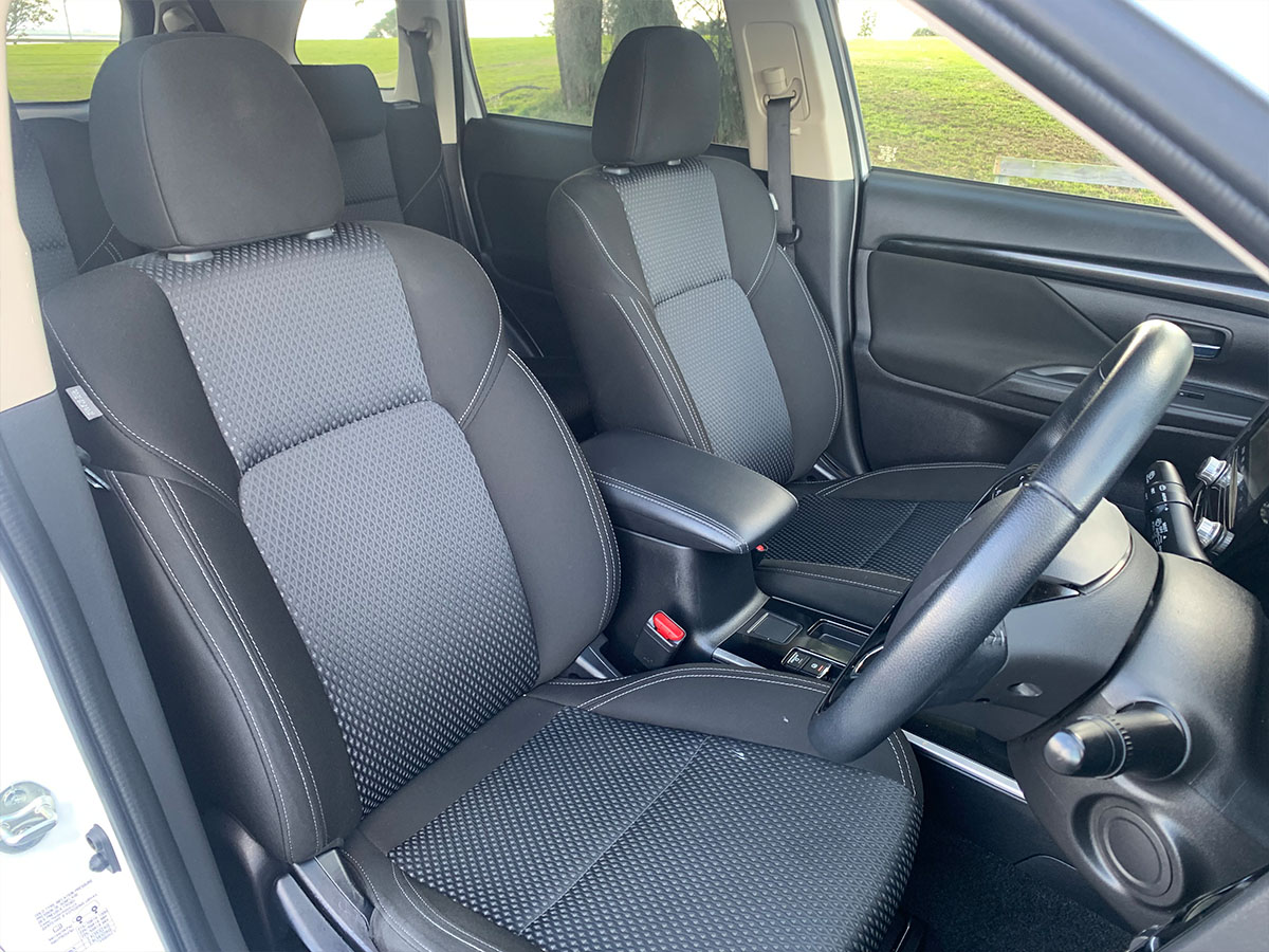 2021 Mitsubishi Outlander LS 2.4L Petrol 7 Seater Automatic