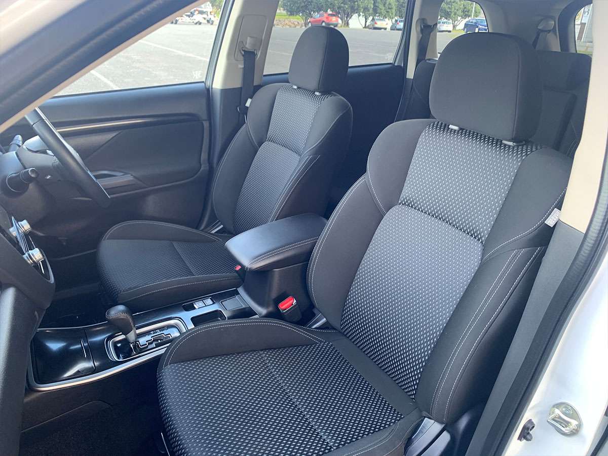 2021 Mitsubishi Outlander LS 2.4L Petrol 7 Seater Automatic