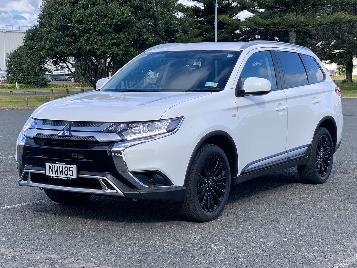 2021 Mitsubishi Outlander LS 2.4L Petrol 7 Seater Automatic