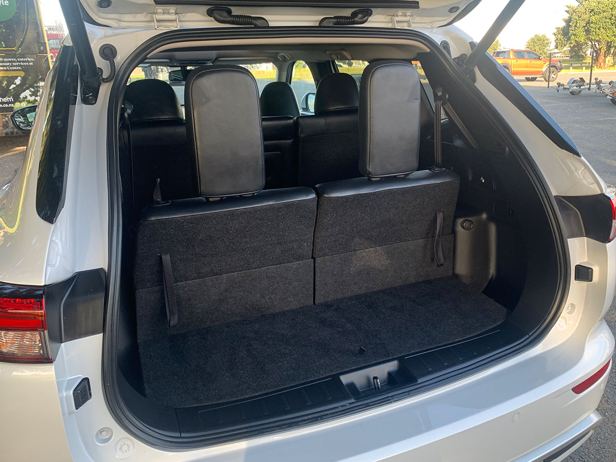 2021 Mitsubishi Outlander VRX 2.5L 4WD 7 Seater CVT Auto