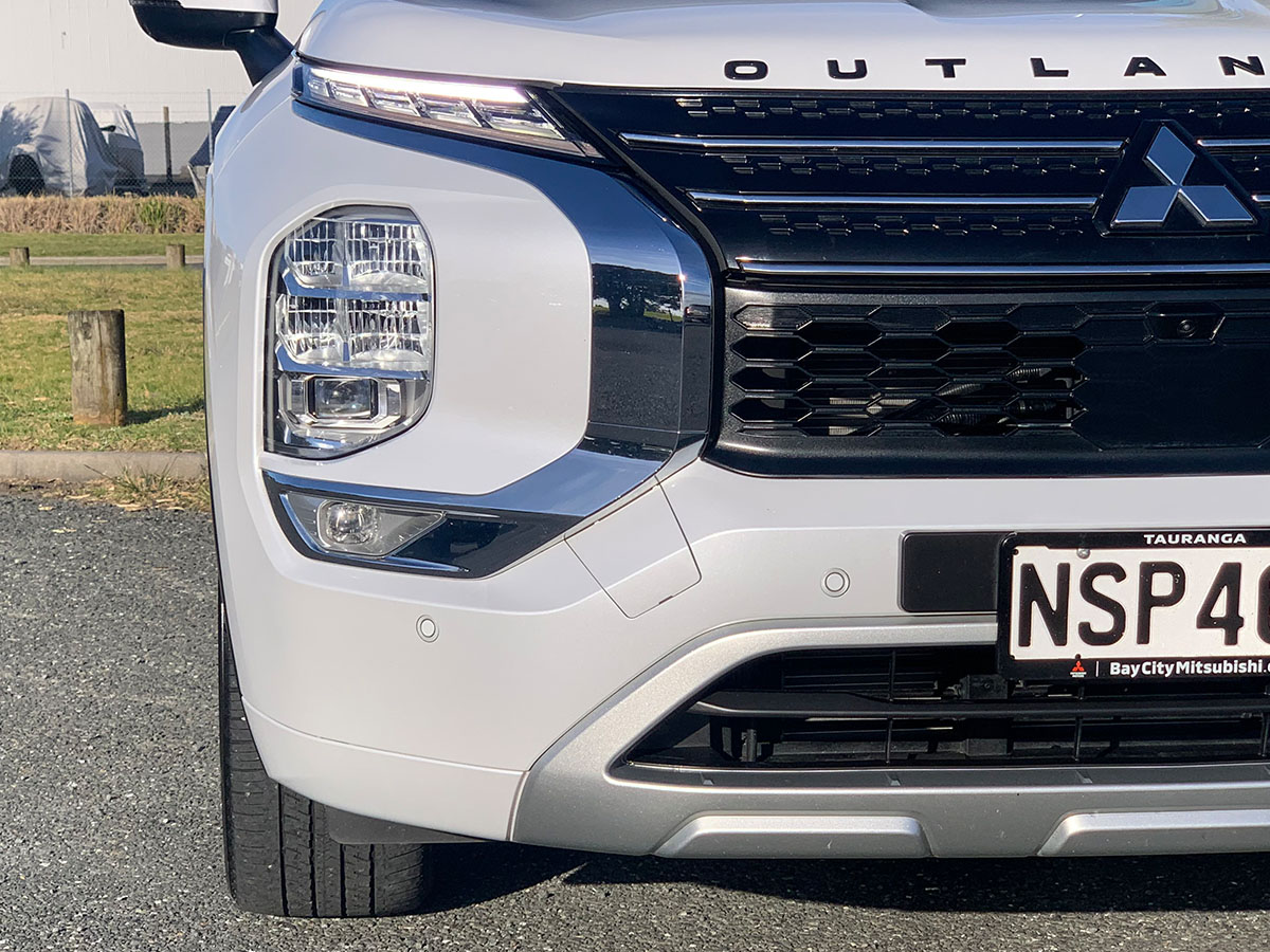 2021 Mitsubishi Outlander VRX 2.5L 4WD 7 Seater CVT Auto