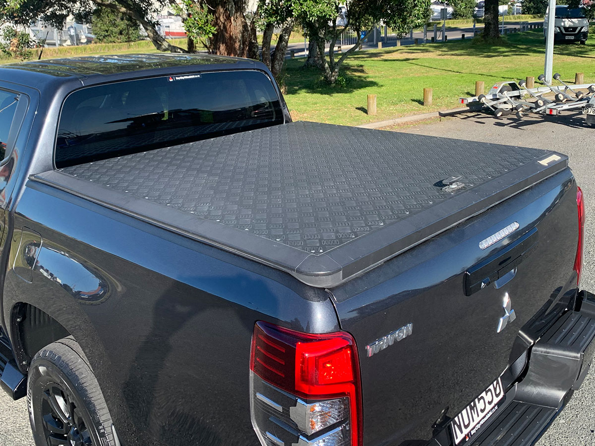 2021 Mitsubishi Triton GLSB 4WD 2.4L Diesel Turbo 6 Speed Auto