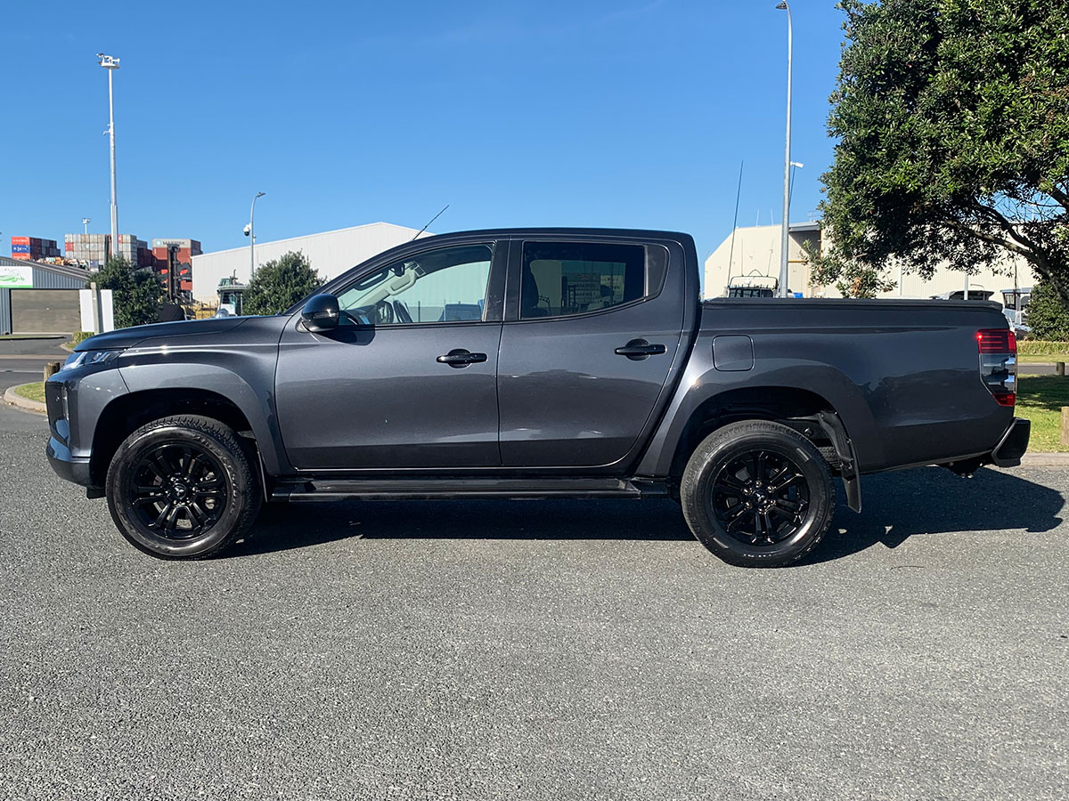 2021 Mitsubishi Triton GLSB 4WD 2.4L Diesel Turbo 6 Speed Auto