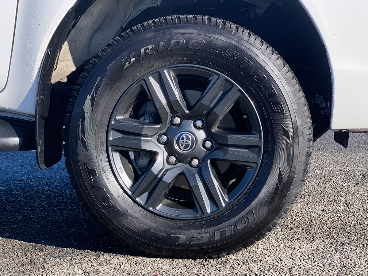 2021 Toyota Hilux SR5 2.8L Diesel Turbo