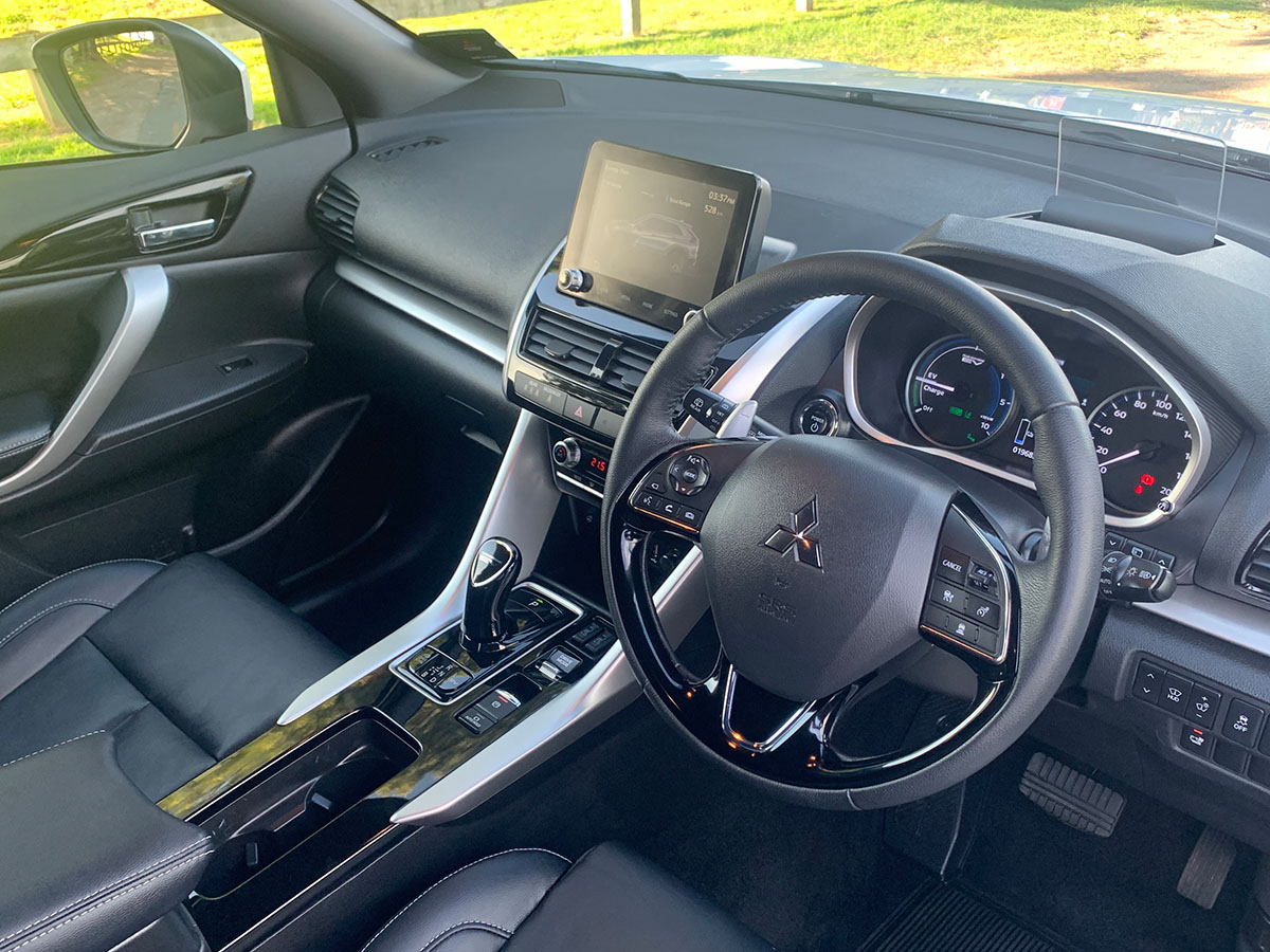 2022 Mitsubishi Eclipse Cross PHEV VRX Hybrid 4WD