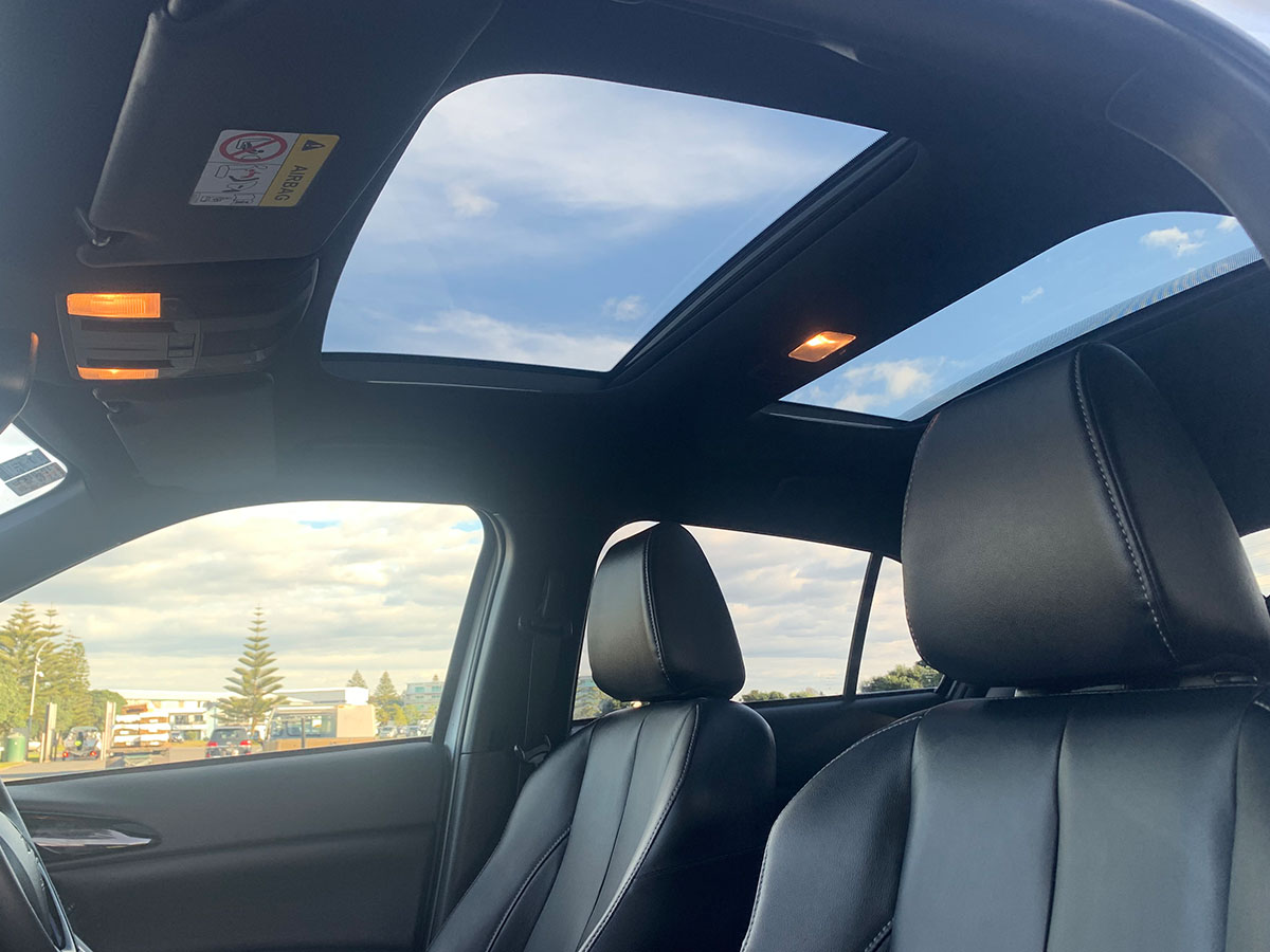 2022 Mitsubishi Eclipse Cross PHEV VRX Hybrid 4WD