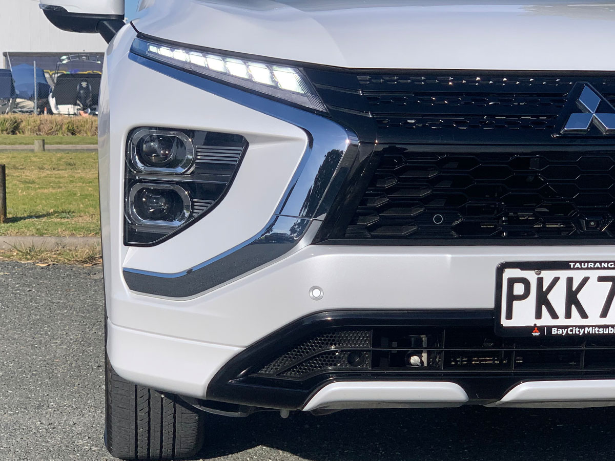 2022 Mitsubishi Eclipse Cross PHEV VRX Hybrid 4WD