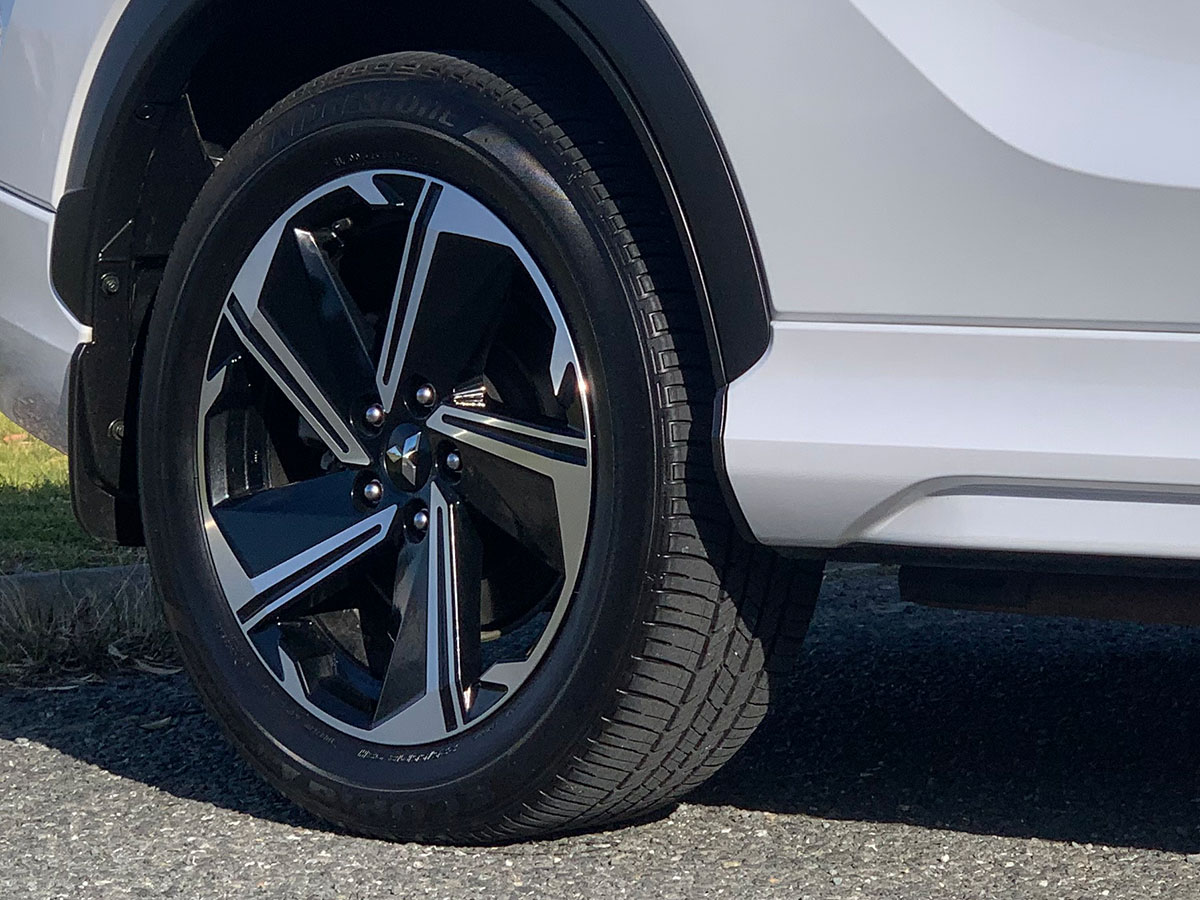 2022 Mitsubishi Eclipse Cross PHEV VRX Hybrid 4WD