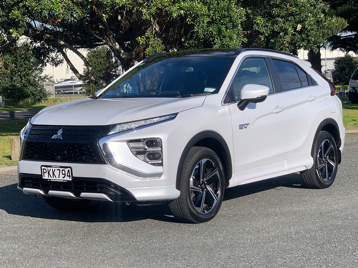 2022 Mitsubishi Eclipse Cross PHEV VRX Hybrid 4WD