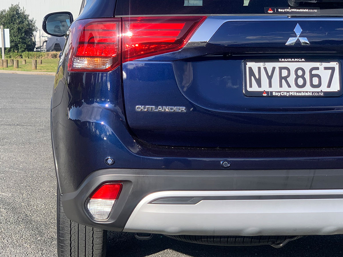 2022 Mitsubishi Outlander LS 2.4L Petrol 7 Seater