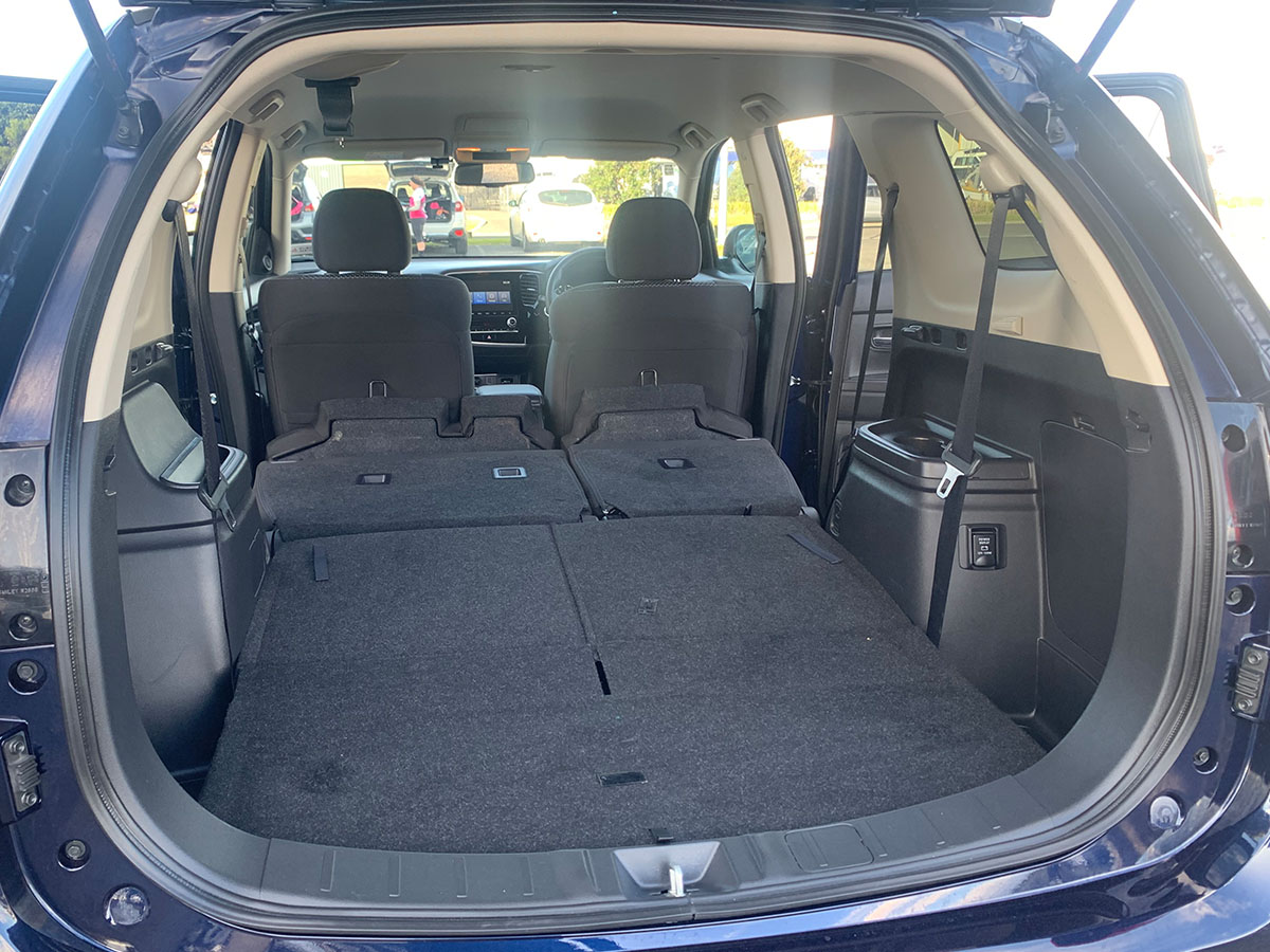 2022 Mitsubishi Outlander LS 2.4L Petrol 7 Seater