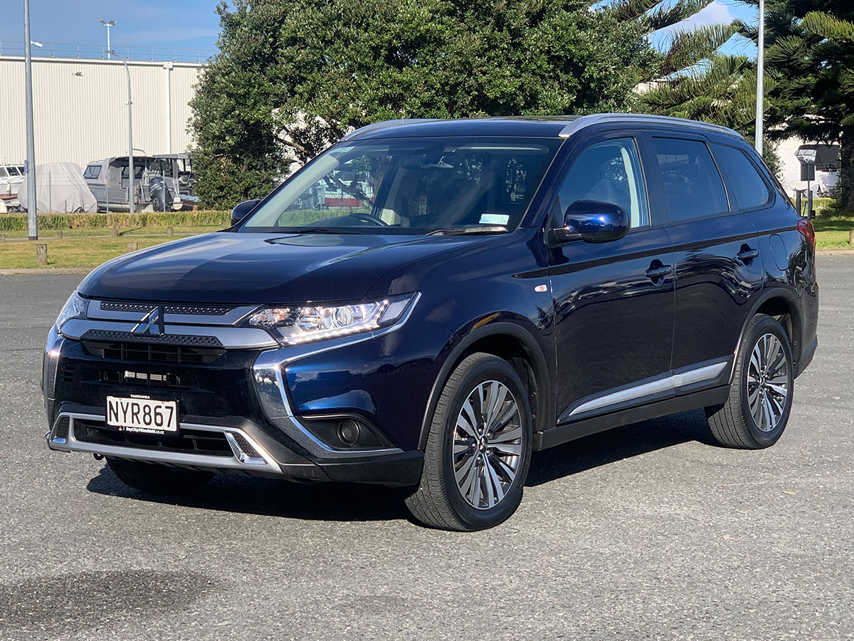 2022 Mitsubishi Outlander LS 2.4L Petrol 7 Seater