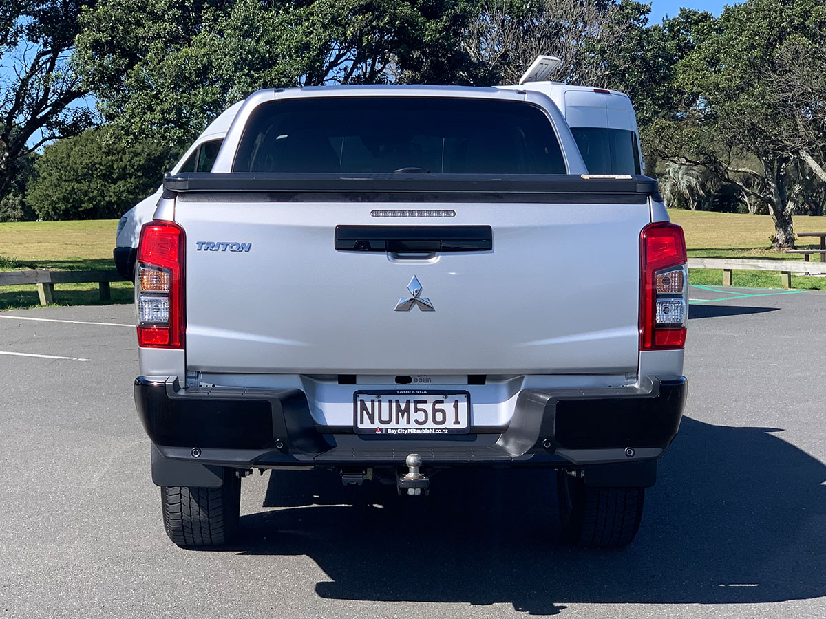 2022 Mitsubishi Triton GLSB 4WD 2.4L Diesel Turbo 6 Speed Auto
