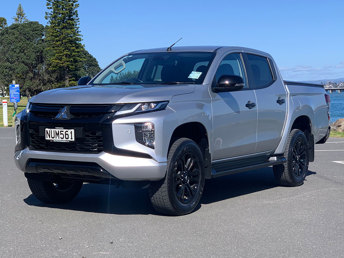 2022 Mitsubishi Triton GLSB 4WD 2.4L Diesel Turbo 6 Speed Auto