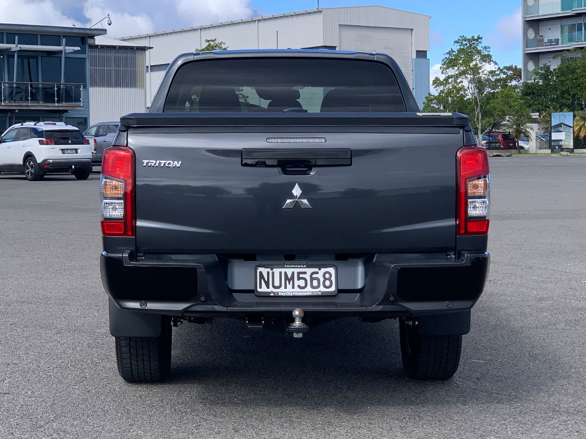 2022 Mitsubishi Triton GLSB 4WD 2.4L Diesel Turbo 6 Speed Auto