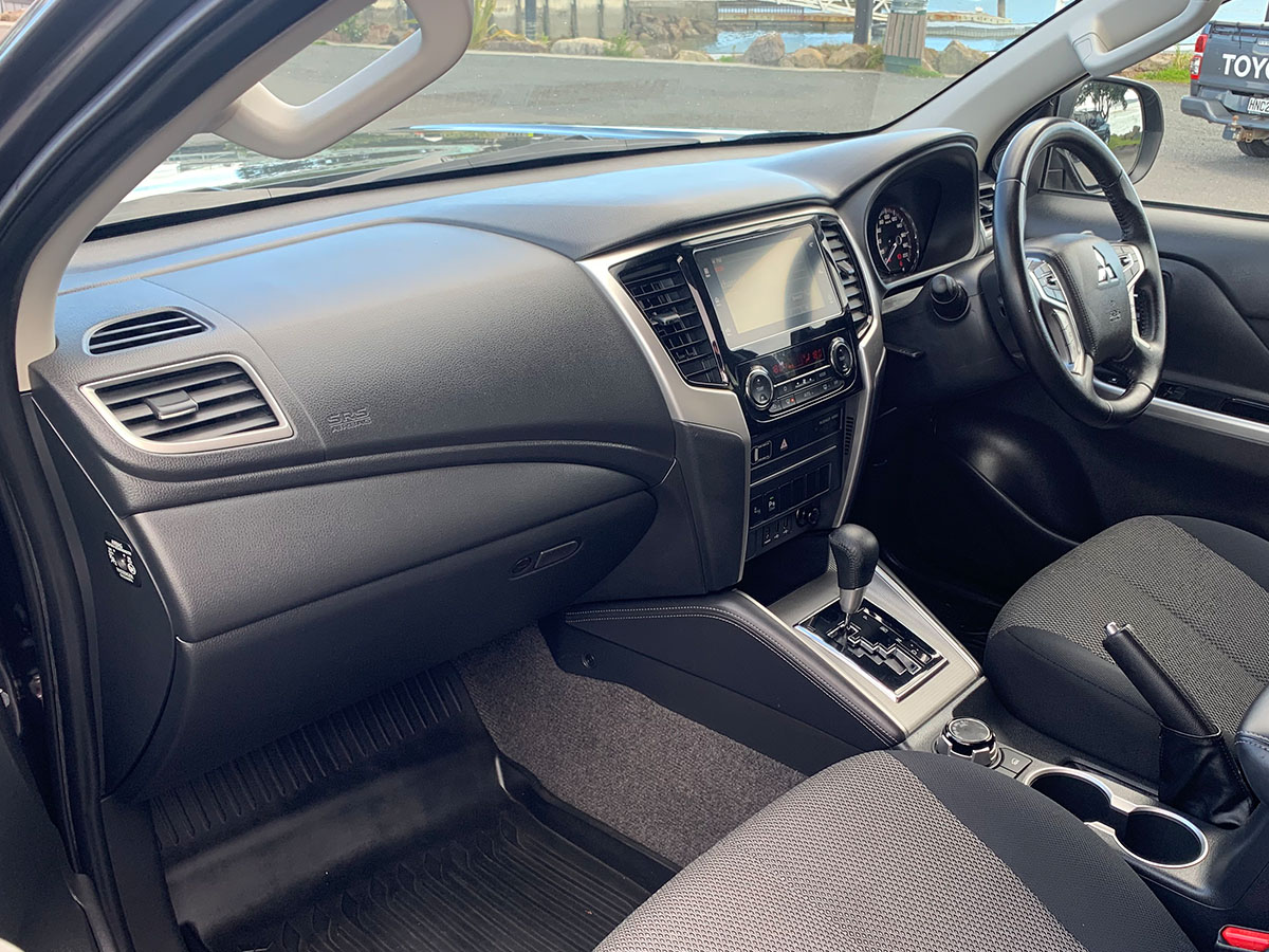 2022 Mitsubishi Triton GLSB 4WD 2.4L Diesel Turbo 6 Speed Auto