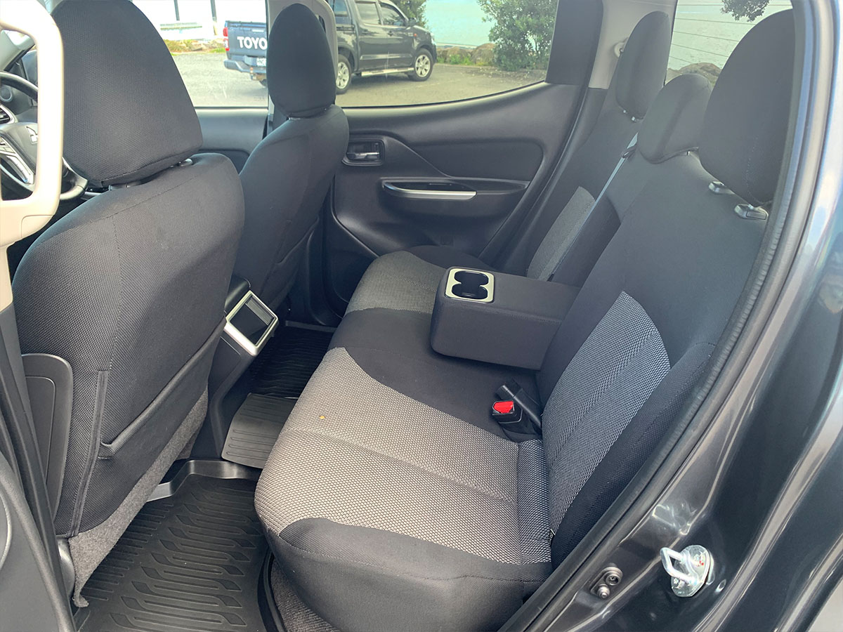 2022 Mitsubishi Triton GLSB 4WD 2.4L Diesel Turbo 6 Speed Auto