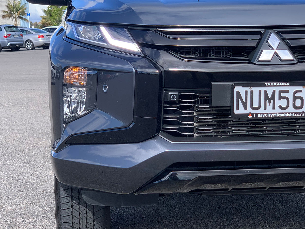 2022 Mitsubishi Triton GLSB 4WD 2.4L Diesel Turbo 6 Speed Auto