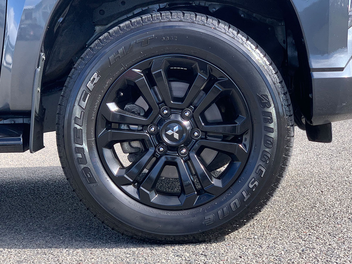 2022 Mitsubishi Triton GLSB 4WD 2.4L Diesel Turbo 6 Speed Auto