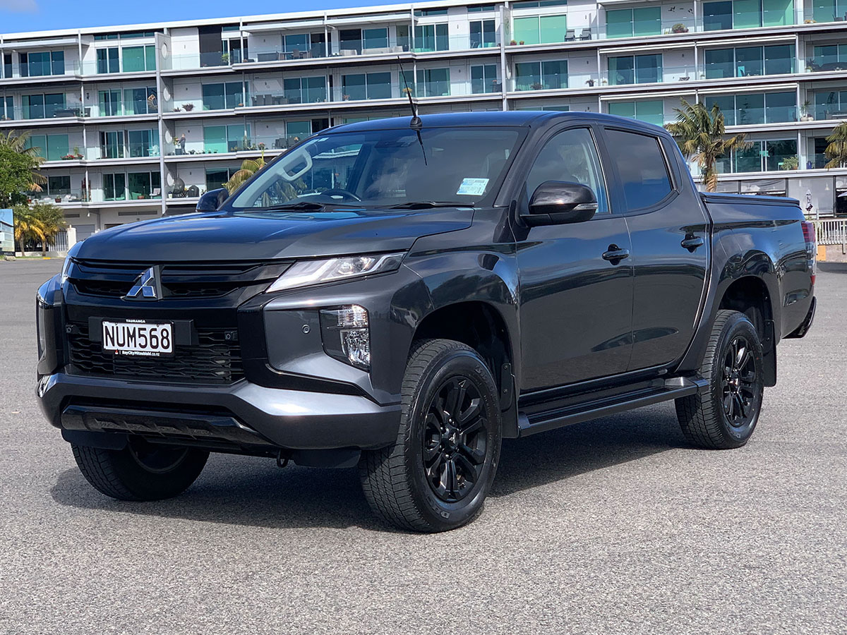 2022 Mitsubishi Triton GLSB 4WD 2.4L Diesel Turbo 6 Speed Auto