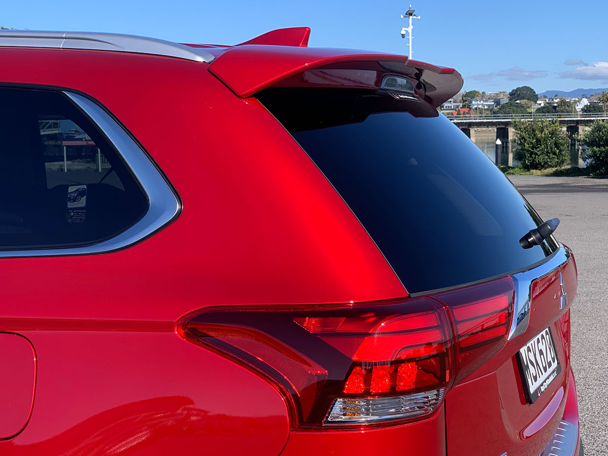 2020 Mitsubishi Outlander VRX 2.4L Petrol 4WD 7 Seater