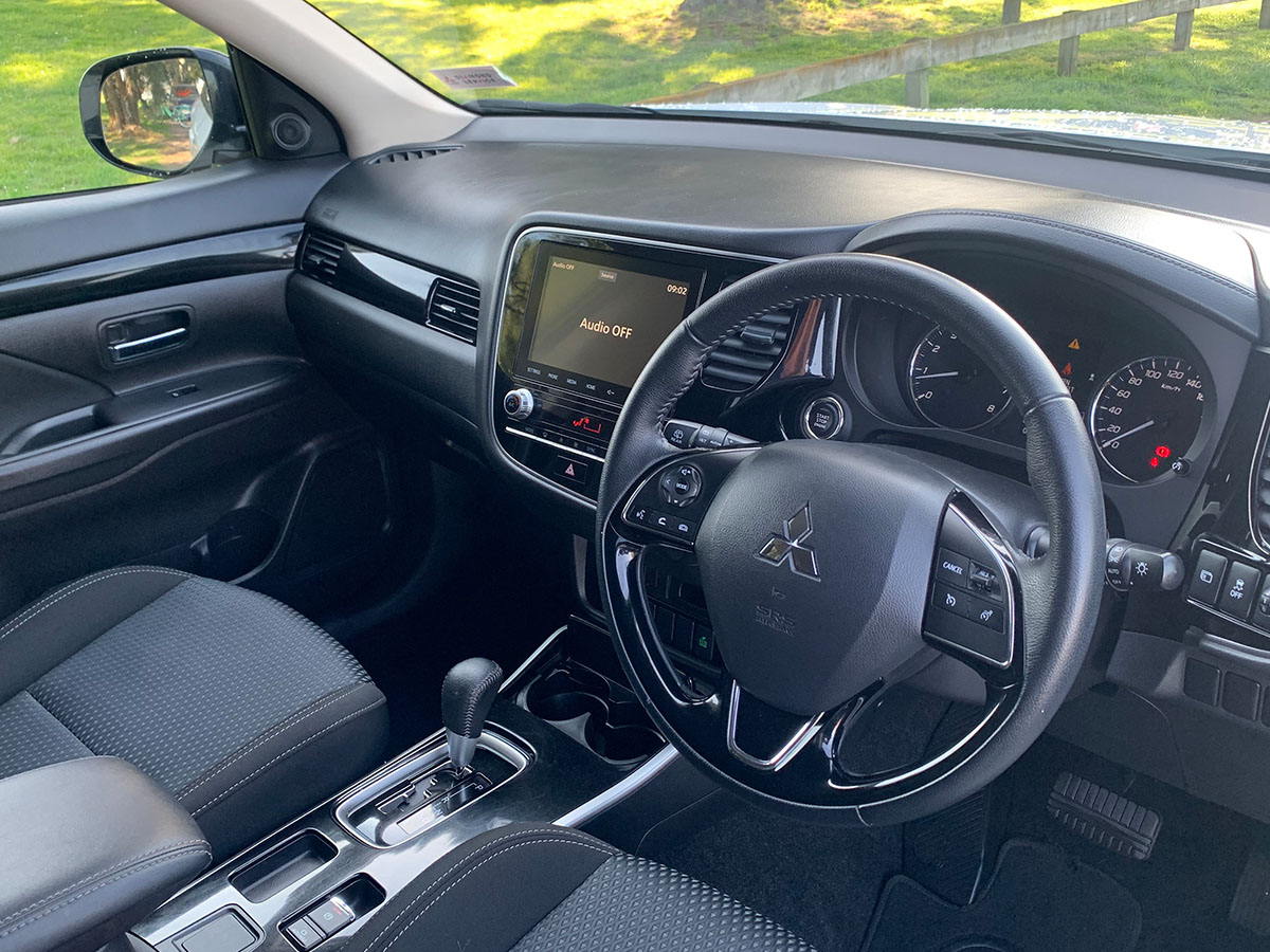 2021 Mitsubishi Outlander LS 2.4L Petrol 7 Seater Automatic