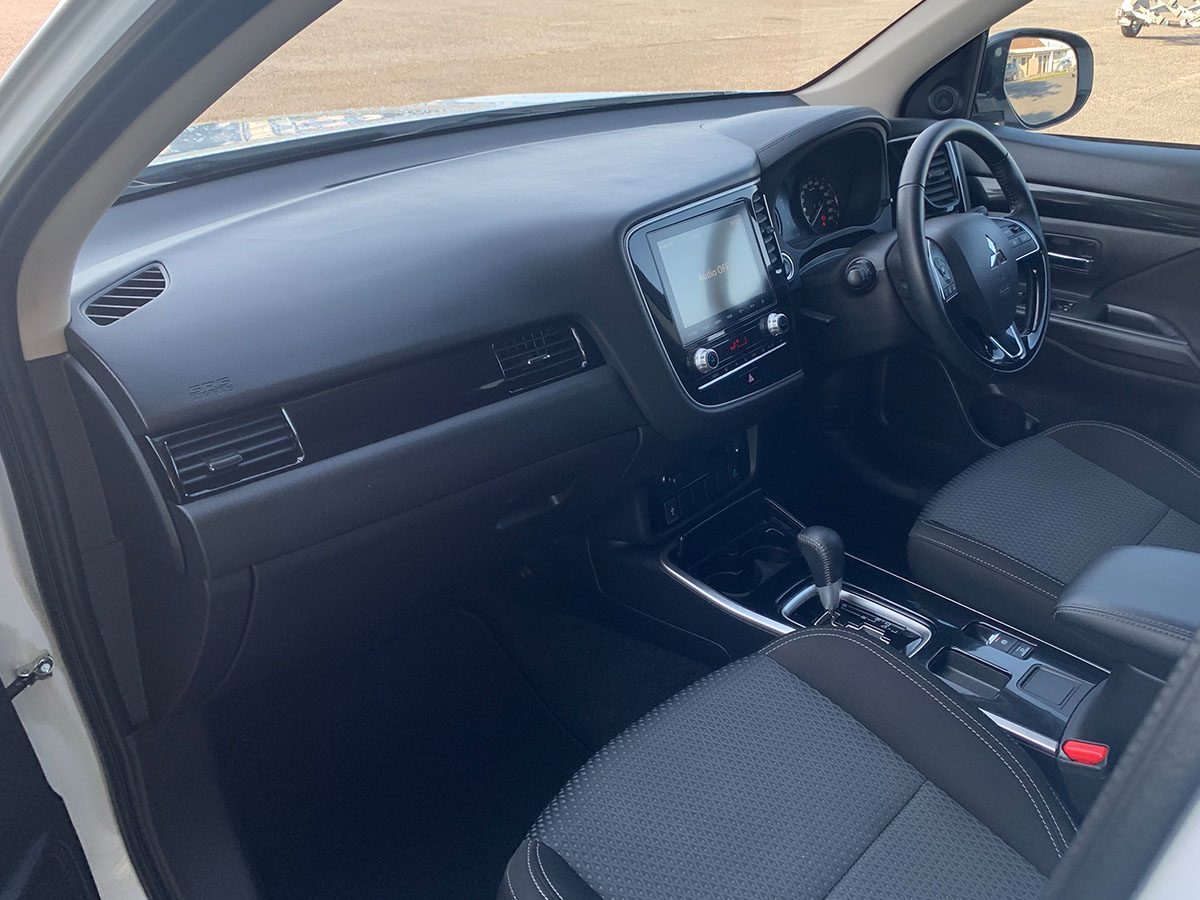 2021 Mitsubishi Outlander LS 2.4L Petrol 7 Seater Automatic