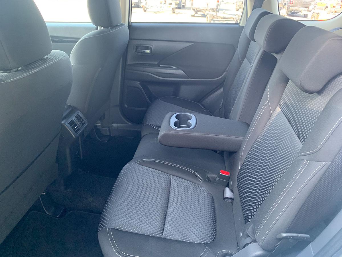 2021 Mitsubishi Outlander LS 2.4L Petrol 7 Seater Automatic